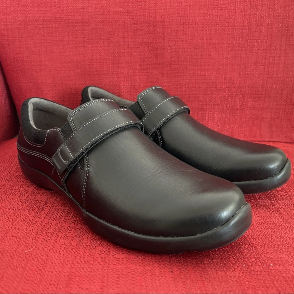 Anodyne No51 Diabetic Black Leather Slip On Women's 10 M